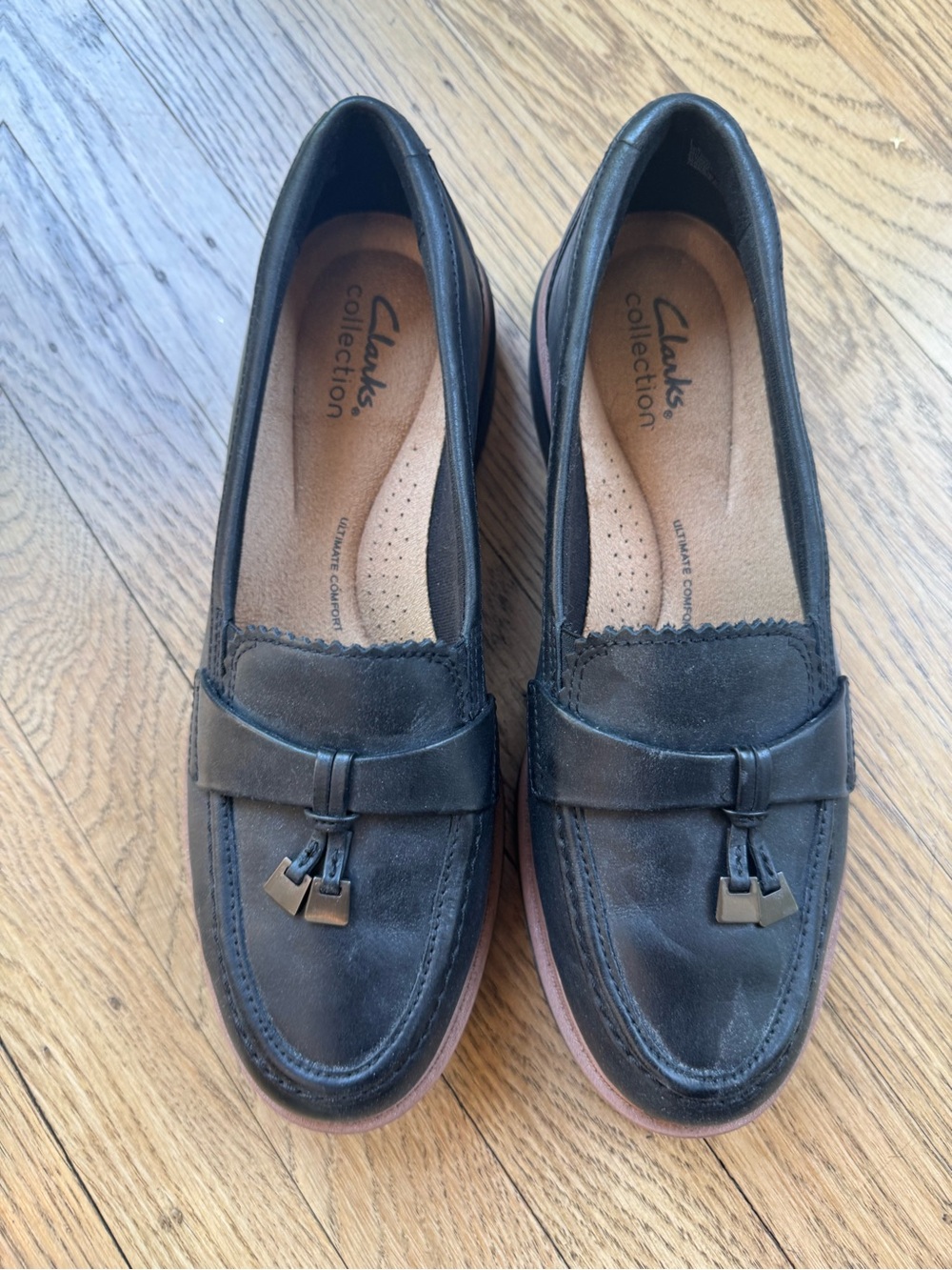 Clarks Collection Black Leather Women's Tassel Loafers